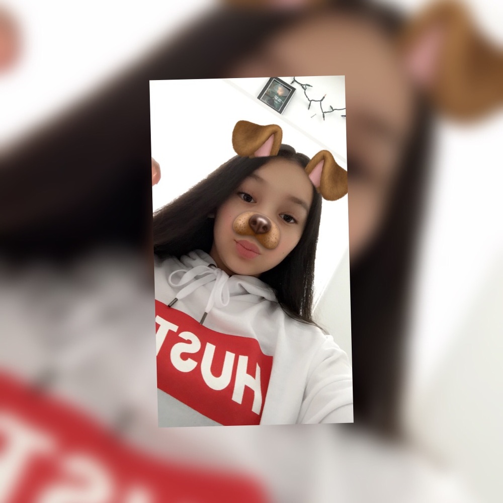 Meet your Posher, Valeria